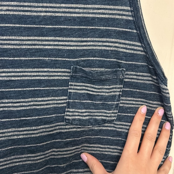 Universal Thread Striped Pocket Tank - Picture 2 of 6